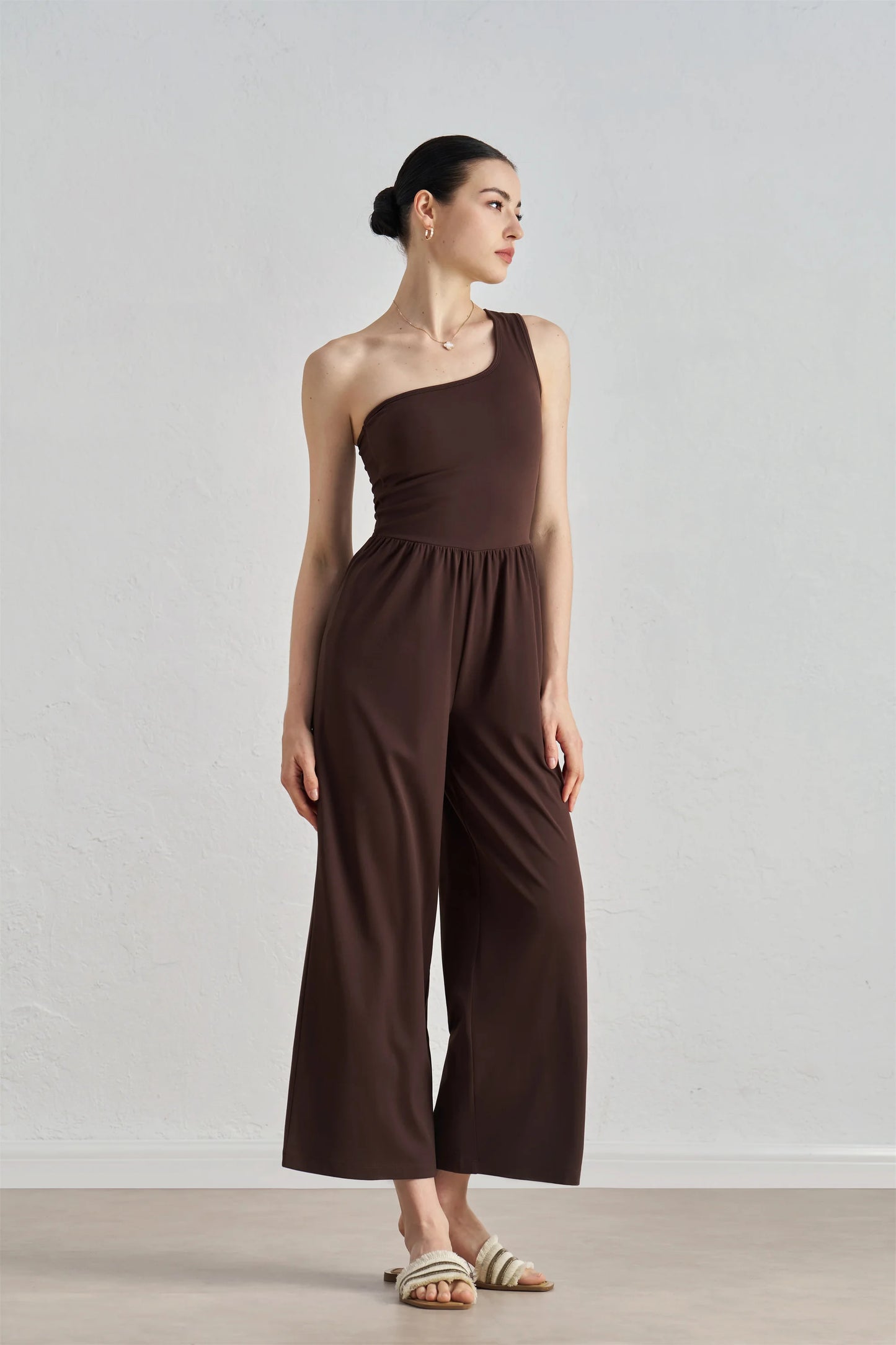 🍒Fashion design one shoulder Jumpsuit with cropped trousers women stylish bodysuit backless fashion design clothing Get Jump-Suited For Sun