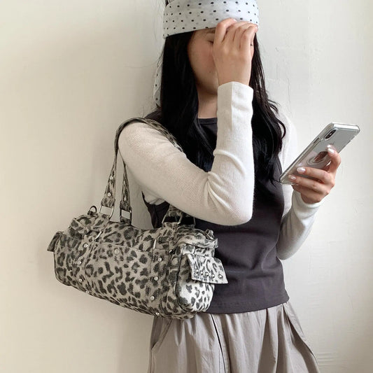 🍒Vintage leopard handbag rivet bag motorcycle barrel shaped crossbody bag boston casual female shoulder fashion totes Jump On This Animal Its Barrels Of Fun
