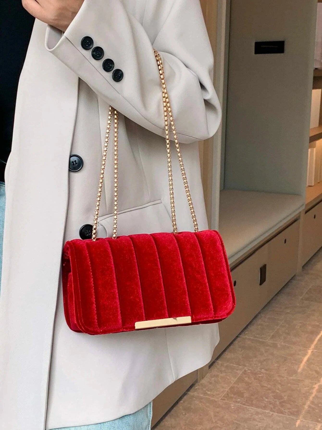 🍒Velvet square bag red shoulder crossbody bag fashion dating gift Bag with chain strap for women evening clutch for occasion     RED- irect Your FASHION
