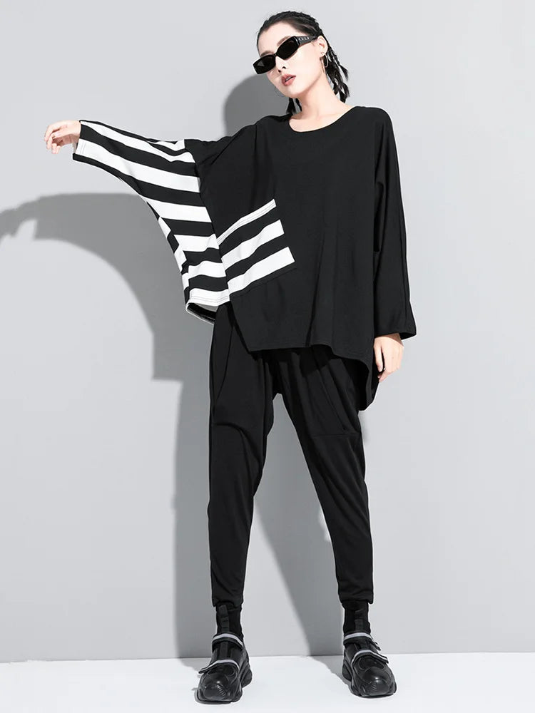 🍒Black and white striped t-shirts Womens baggy black tee with design Irregular big size casual top round neck long Sleeve Fashion wear for spring autumn Get Black To Stripes