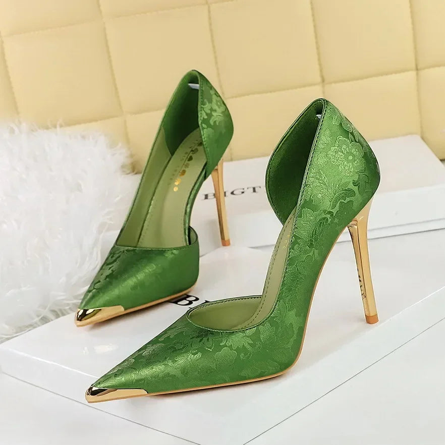 🍒Pointed heels metal tipped front party shoes evening pumps footwear women’s fashion luxury high heels embossed wedding shoes banquet special occasion Golden Tip Get These Gold Tips