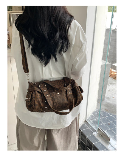 🍒Vintage leopard handbag rivet bag motorcycle barrel shaped crossbody bag boston casual female shoulder fashion totes  Jump On This Animal Its Barrels Of Fun