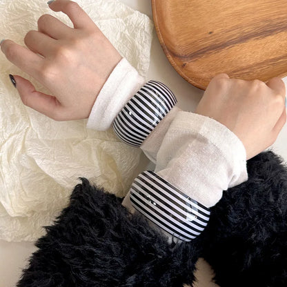 🍒Black and white striped wide bangle thick resin C shape open cuff bangle for women suitable holiday costume jewellery