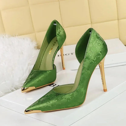 🍒Pointed heels metal tipped front party shoes evening pumps footwear women’s fashion luxury high heels embossed wedding shoes banquet special occasion Golden Tip Get These Gold Tips