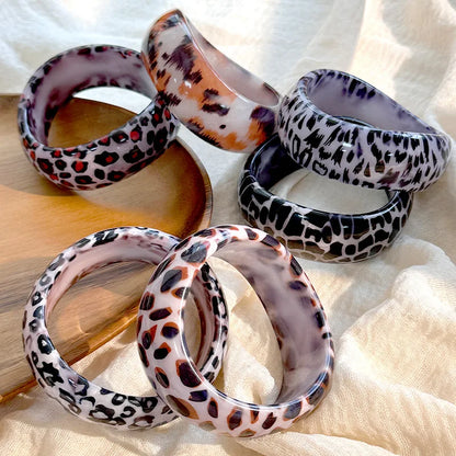 🍒Animal print bangles resin large cuff bangles for women wide chunky leopard print bracelet Irregulier jewellery Hand Yourself An Animal