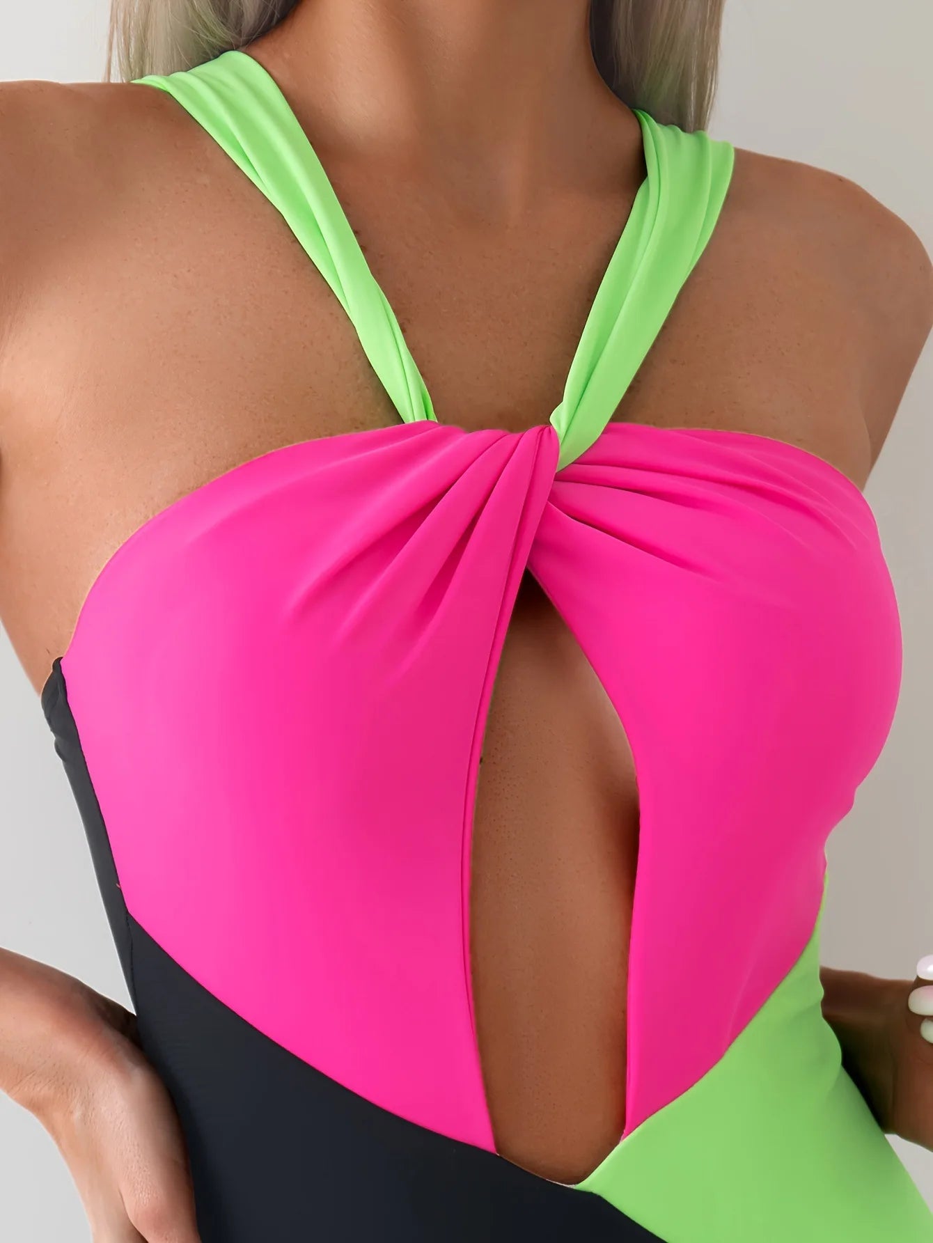 🍒Fashion swim suit one-piece pool part bathing suit women's Backless swimwear hollow cross-colour swimsuit          Tri Colour Stunner