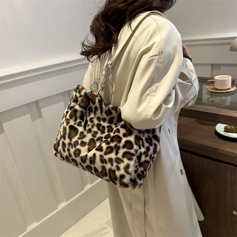 🍒Leopard print tote bag large capacity over shoulder bag fur shopper bag women's faux fur handbags for college Carry Animal