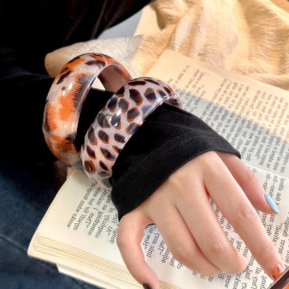 🍒Animal print bangles resin large cuff bangles for women wide chunky leopard print bracelet Irregulier jewellery Hand Yourself An Animal