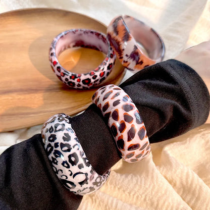 🍒Animal print bangles resin large cuff bangles for women wide chunky leopard print bracelet Irregulier jewellery Hand Yourself An Animal