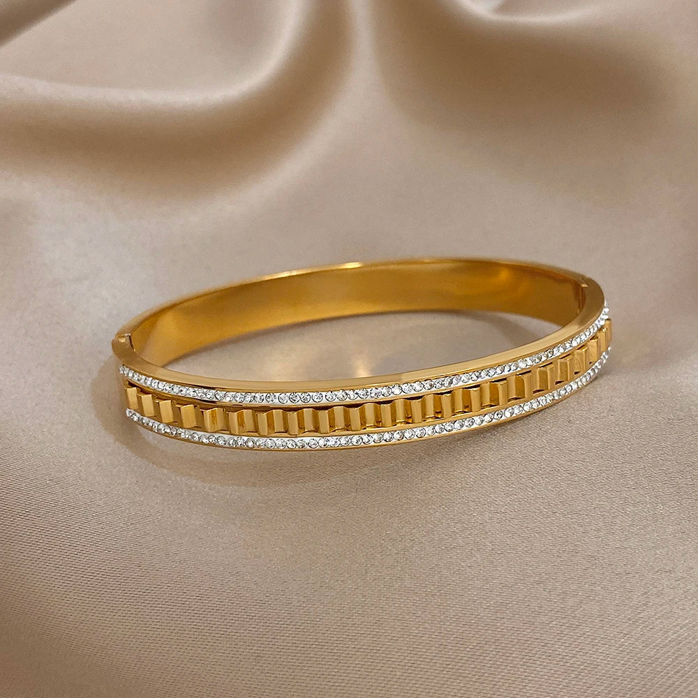 🍒Irregular geometric wave stainless steel bracelet with rhinestones exquisite gold colour cuff bangle smart casual Jewellery accessories Gifts Glitz Up Your Hand With A Band