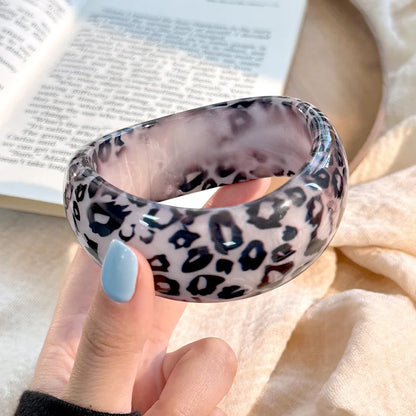 🍒Animal print bangles resin large cuff bangles for women wide chunky leopard print bracelet Irregulier jewellery Hand Yourself An Animal