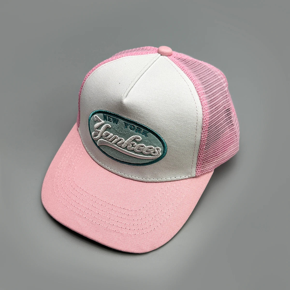 🍒Embroidered baseball caps fresh fruit and wording motif baseball hats unisex fashion colour block trucker caps sunshade casual breathable versatile accessories