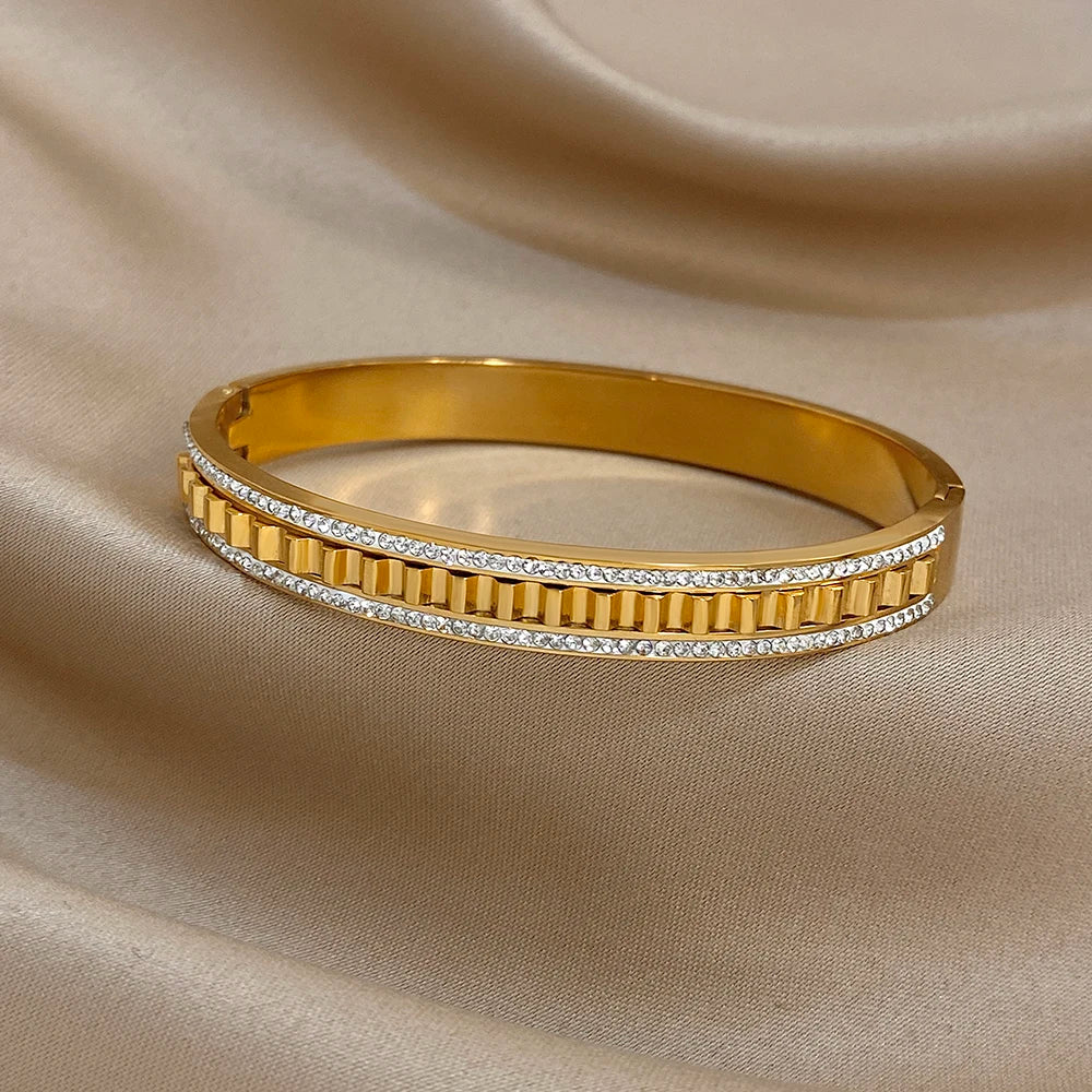 🍒Irregular geometric wave stainless steel bracelet with rhinestones exquisite gold colour cuff bangle smart casual Jewellery accessories Gifts Glitz Up Your Hand With A Band