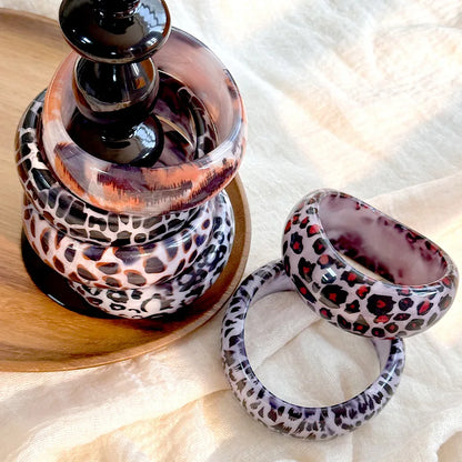🍒Animal print bangles resin large cuff bangles for women wide chunky leopard print bracelet Irregulier jewellery Hand Yourself An Animal
