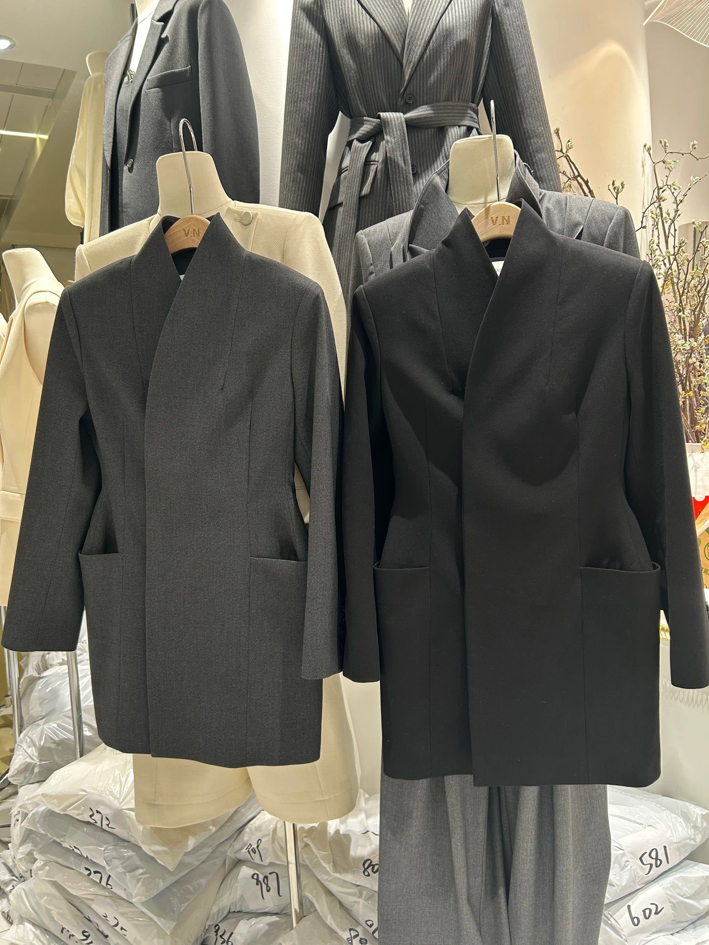 🍒Hidden button blazer long women fitted waist jacket fashion Y2K fashion office chic clothing lightweight linen coat chic trendy fashion two-layer smart casual outfit TRAILS Of Comments BLAZER